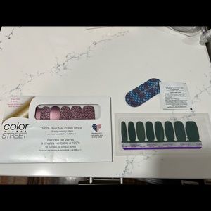 2 sets of Color Street nails